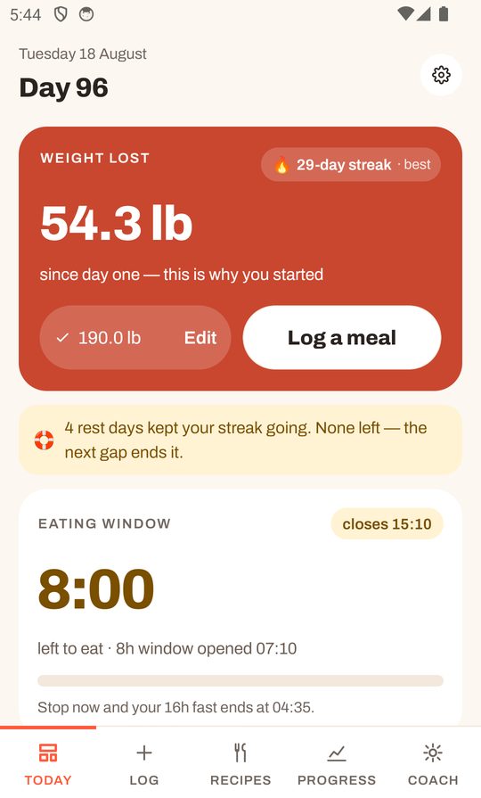 The Today screen: weight lost since day one, a logging streak, and the net carbs left for the day.